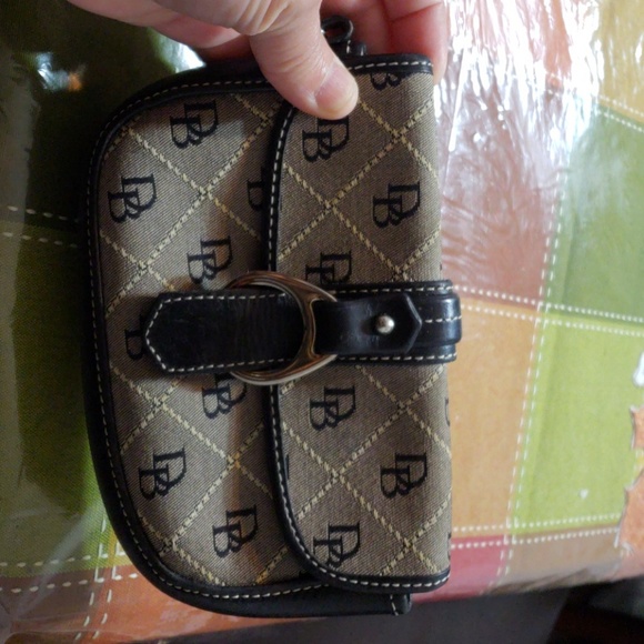 Purse - Picture 4 of 4